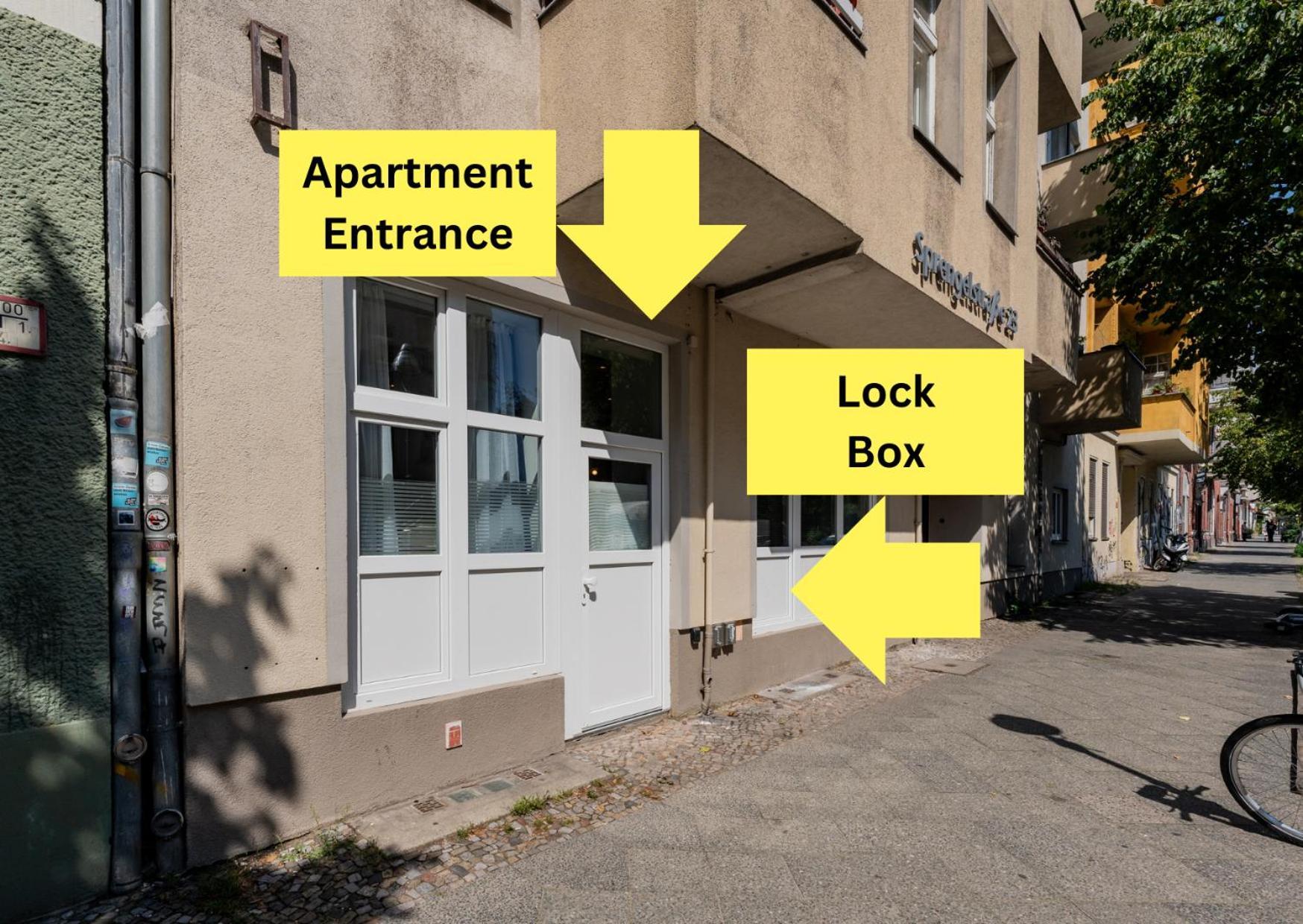 Appartamento Spacious, 3 Flat With Gym & Play Area Berlino