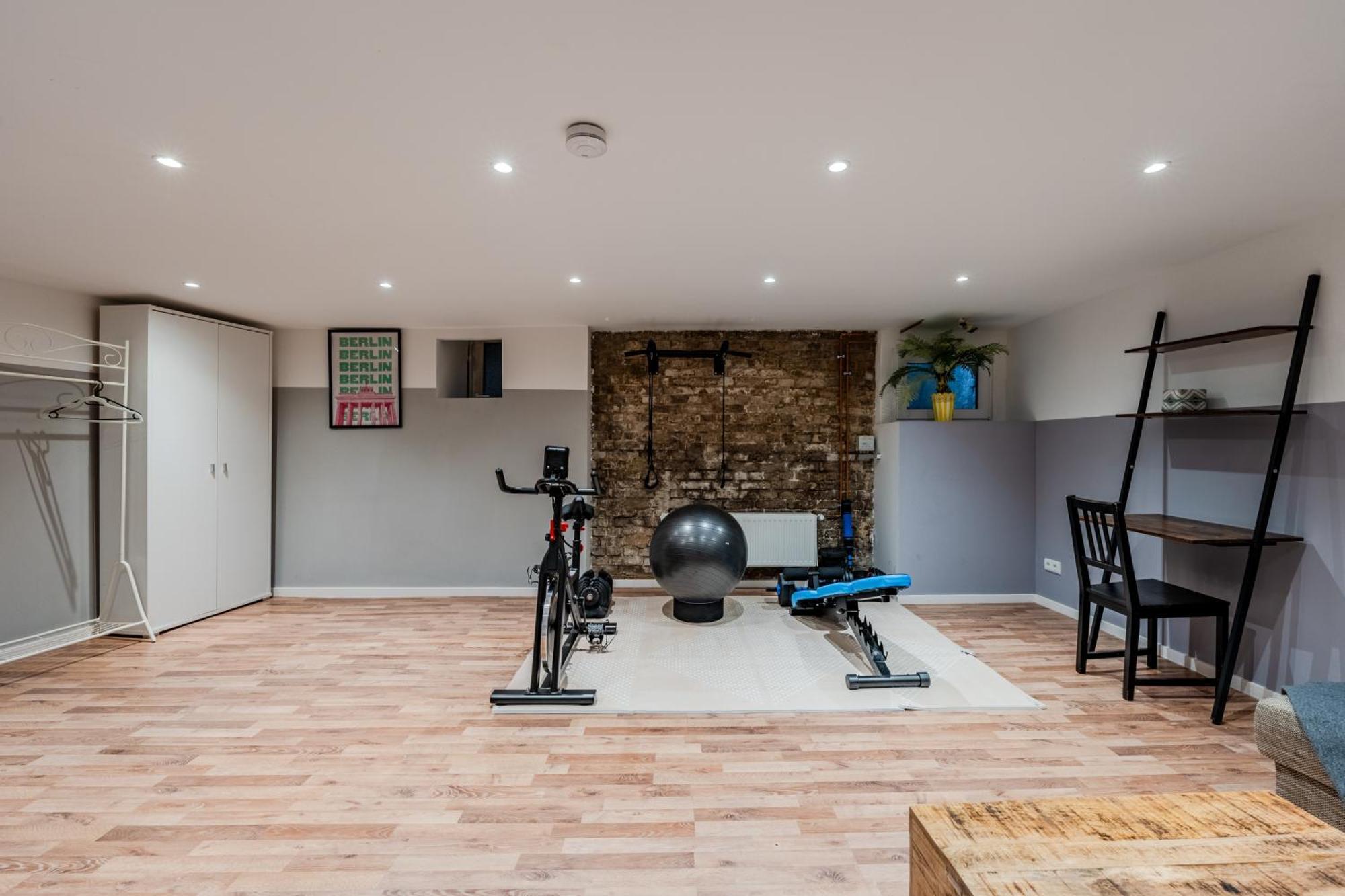 Spacious, 3 Flat With Gym & Play Area Berlino